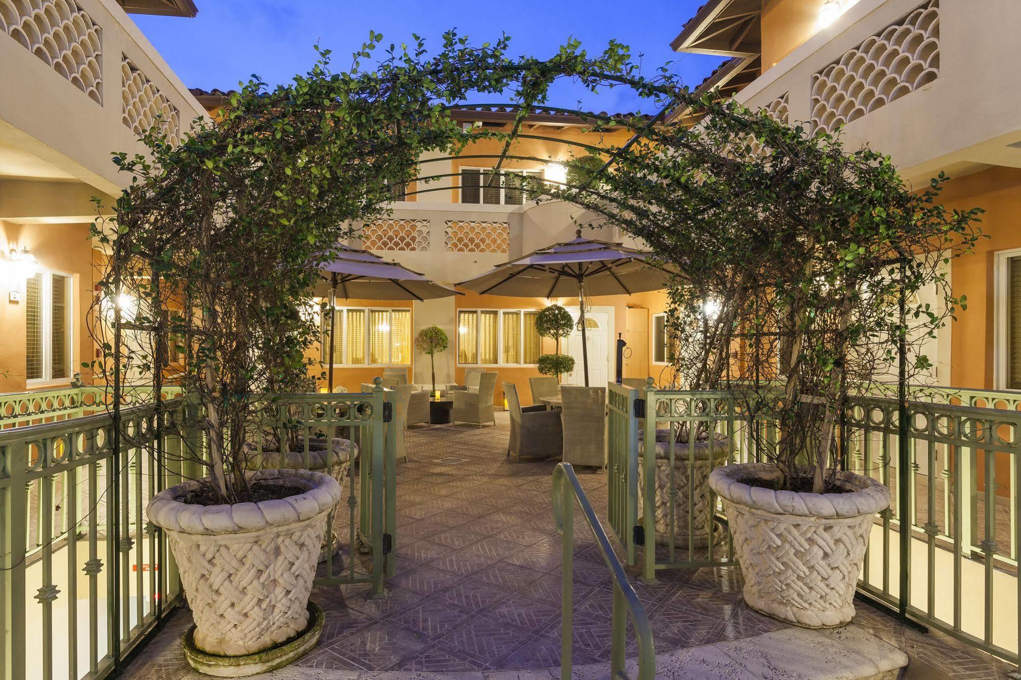 Sun Harbour Boutique Hotel Bal Harbour Eksteriør billede